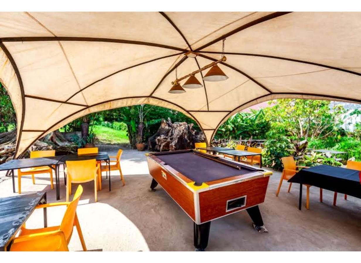 African Tribe Hotel Кампала Екстериор снимка