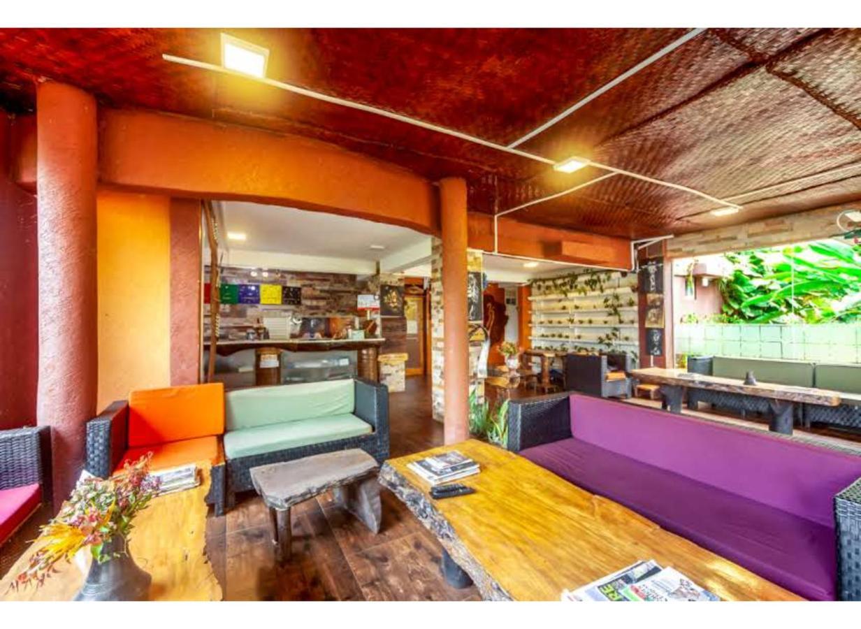 African Tribe Hotel Кампала Екстериор снимка